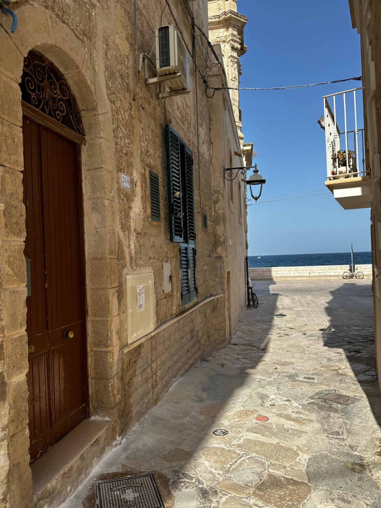 Casa Vacanze San Salvatore Centro Storico מונופולי מראה חיצוני תמונה